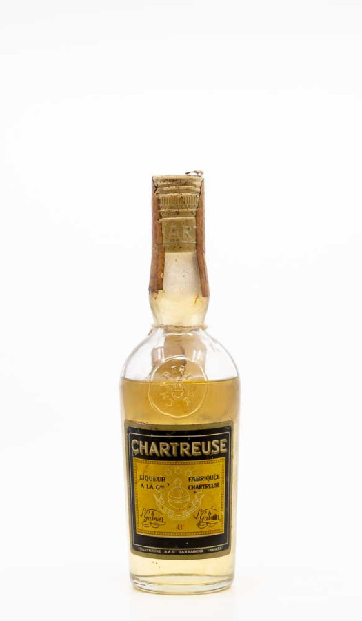 PERES CHARTREUX - Chartreuse Tarragone Jaune 1966-1972 Demi-bouteille PERES CHARTREUX - Chartreuse Tarragone Jaune 1966-1972 Demi-bouteille