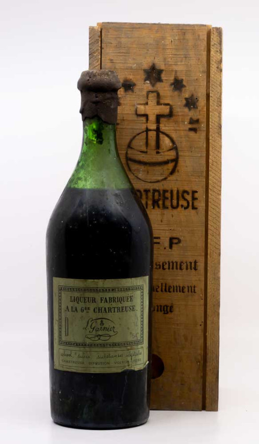 PERES CHARTREUX - Chartreuse VEP Verte 1964 , vin  de chartreuse