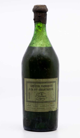 PERES CHARTREUX - Chartreuse VEP Verte 1964 , vin  de chartreuse